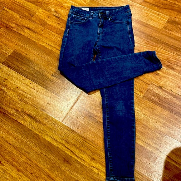 Gap Mid Rise Medium Wash Jegging - Picture 1 of 5